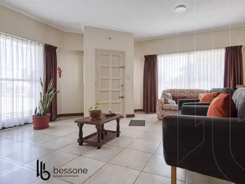 Depto Tipo Casa 3 ambientes con 1 baño
