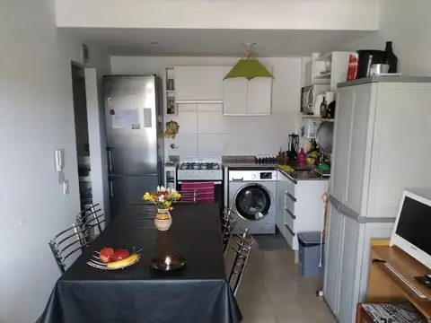 Departamento en Venta, Olegario Víctor Andrade 900, Rosario, 1 dormitorio c/parrillero en terraza