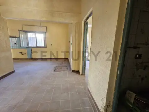 Casa 3 ambientes con 1 baño