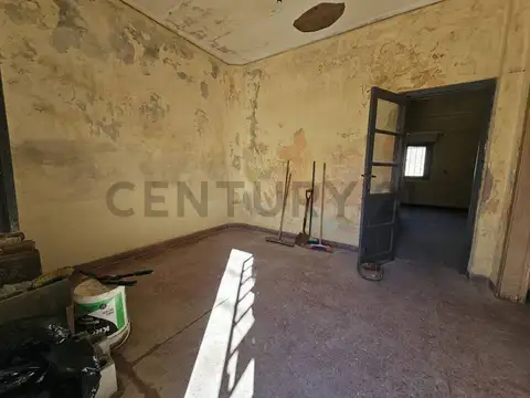 DEFENSA 1700, Piso 0