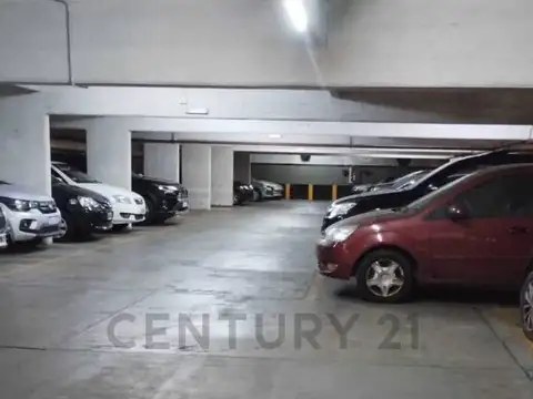 VENTA COCHERA EN ALMAGRO