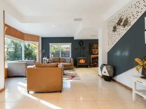 Casa en Venta 6 ambientes - Galeria Quincho Pileta - Barrio cerrado Quintas del Sol Ezeiza