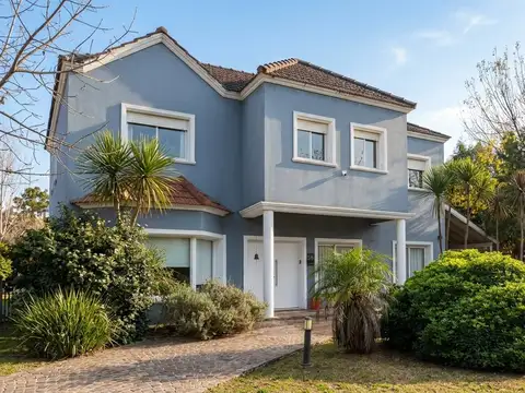 Casa en Venta 6 ambientes - Galeria Quincho Pileta - Barrio cerrado Quintas del Sol Ezeiza
