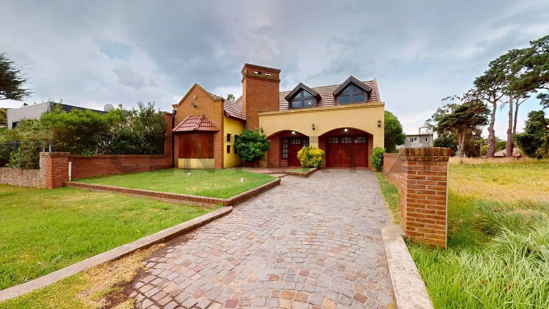 Venta de casa 6 ambientes, Acantilados, Mar del Plata.