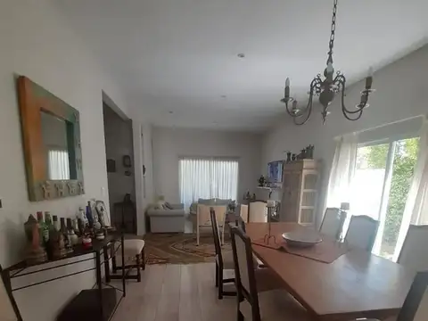 Bajo de Precio! Muy linda casa en una planta en venta 