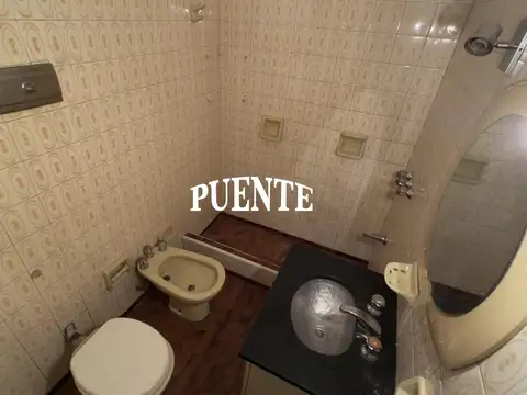 Casa en Alquiler con 1 cochera