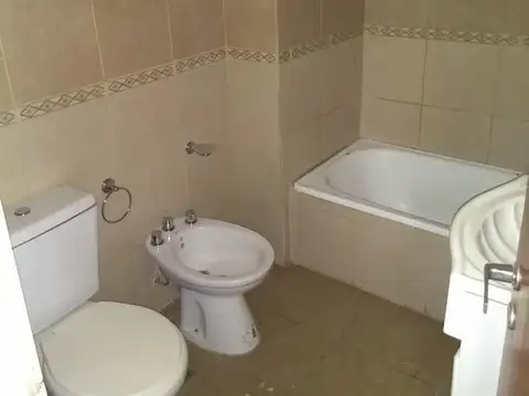 MONOAMBIENTE AV 7 Y 63