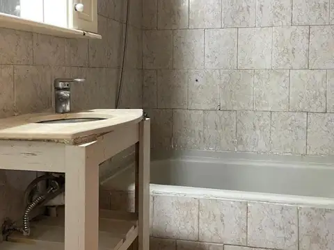 Depto Tipo Casa 2 ambientes con 1 baño