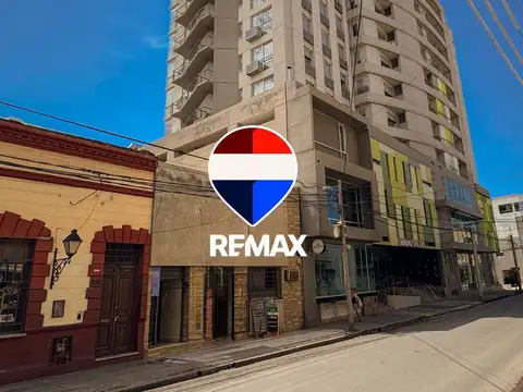 CASA 3 DORM VENTA CENTRO + 4 CONSULTORIOS + LOCAL 