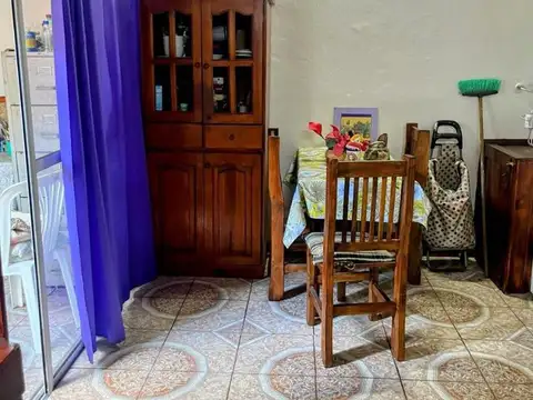 Casa 3 ambientes con 1 baño
