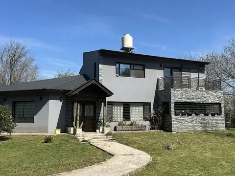 Casa en Venta | Loma Verde – Escobar | Lote 2900 m² con pileta y amplio parque