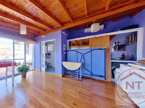 Casa 5 ambientes con 2 baños