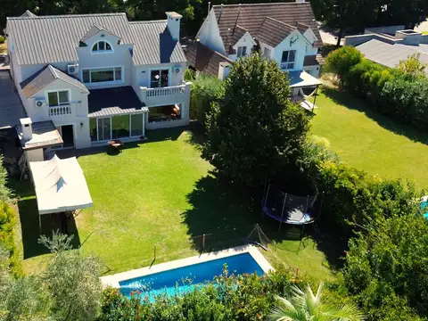 Casa en venta en Santa Maria de los Olivos