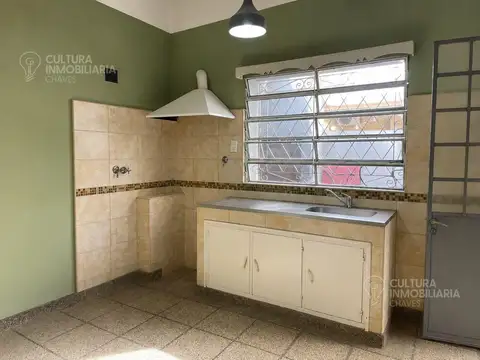 Casa 3 ambientes con 1 baño