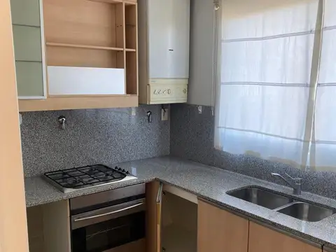 Departamento en Alquiler en La Lucila Vías / Libertador, USD 700