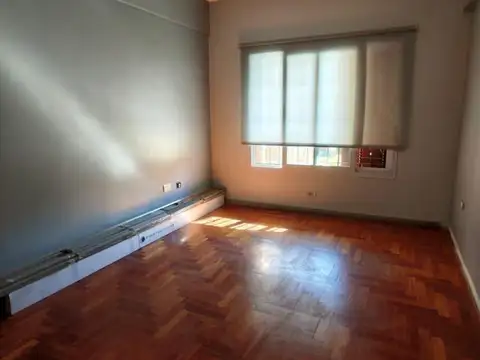 Excelente casa en Monte Grande