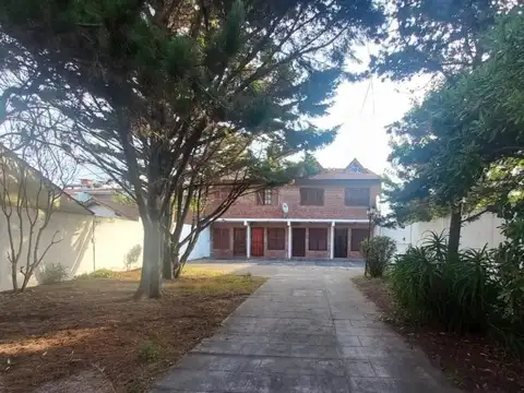 Venta Casa 4 ambientes en Santa teresita