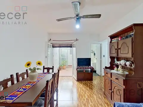Venta departamento Dos ambientes con Dos patios bajas expensas 48m2 colegiales