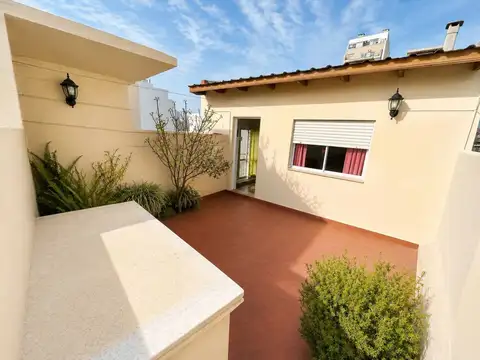 PH DE 82 M² - DOS PLANTAS C/ TERRAZA Y QUINCHO EN PALERMO