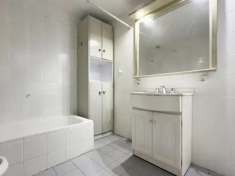 Depto Tipo Casa en Venta 50 años