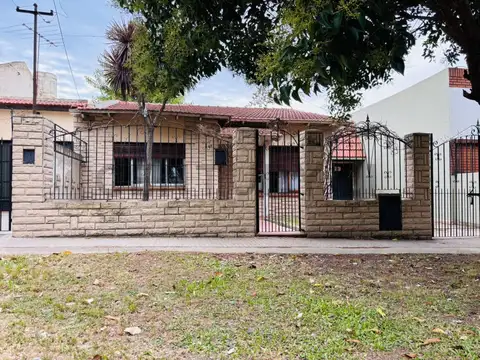 527 e/ 120 y 121 100, Piso 0