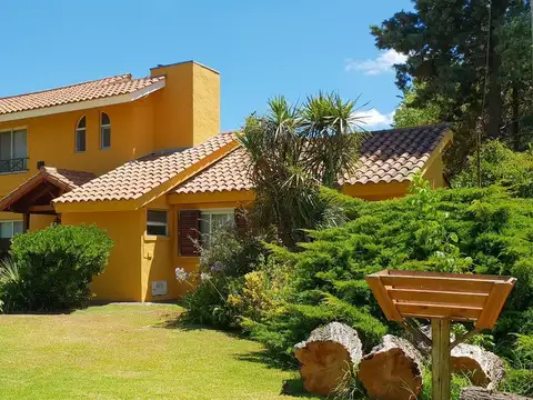 Casa 100