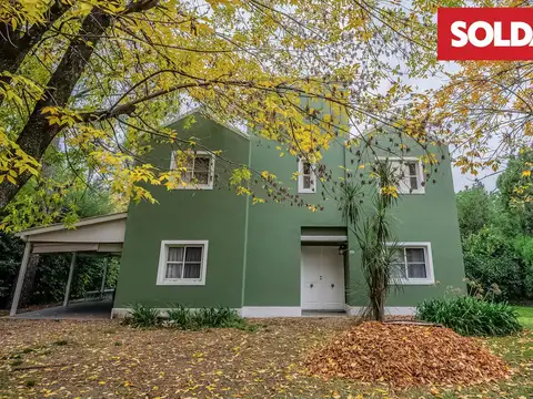 Casa de 3 dorm en Golfer’s Country Club – Jardín con pileta   galería – Apta crédito