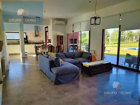 VENTA Casa con piscina barrio cerrado en Campos de Roca I