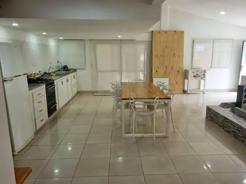 Casa en venta - 2 dormitorios con QUINCHO Y PILETA, ANDINO, Sta Fe.