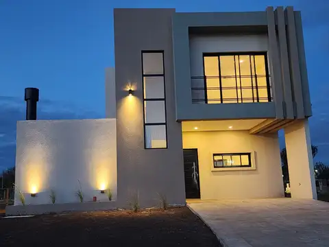EXCELENTE CASA EN VENTA BARRIO EL ALJIBE