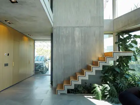 Casa en Alquiler en Belén de Escobar, USD 7.800