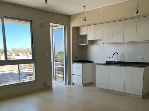 Departamento en venta con cochera en Godoy Cruz