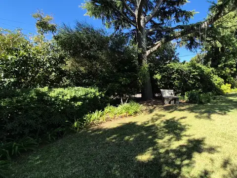 Casa 7 ambientes con 4 baños