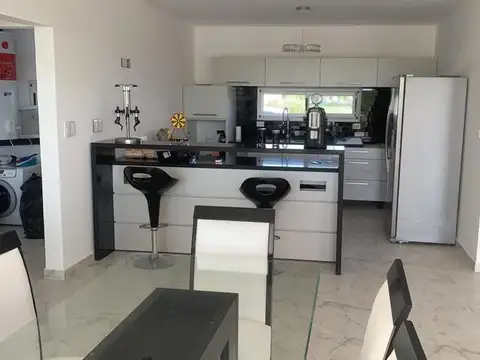 CASA EN VENTA EN HARAS DEL SUR II