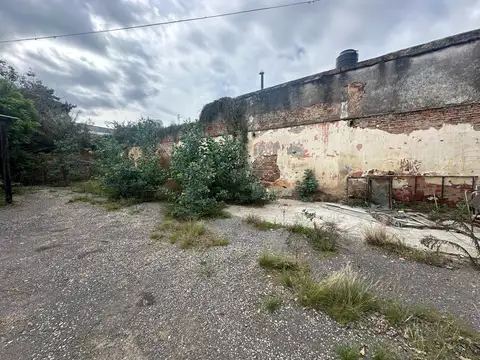 Terreno en Venta en Alberdi, USD 150.000