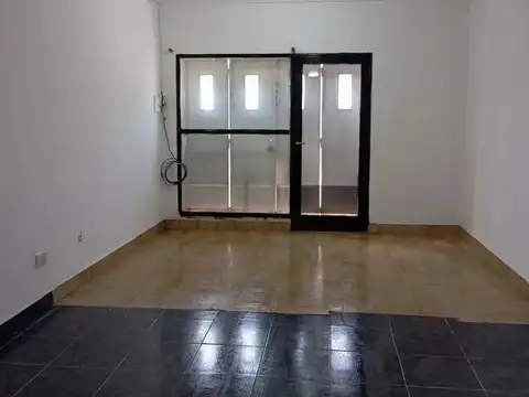 Local en venta en La Plata Sobre Av. 137