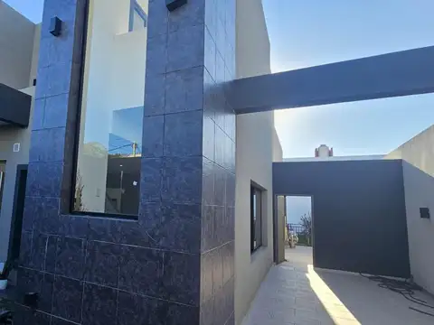 Prof. Carlos Bagnat 1225