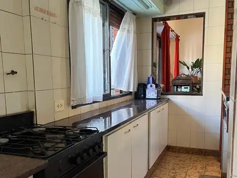 Casa 5 ambientes con 1 baño