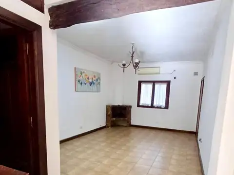 Casa en Venta en Martínez, USD 248.000