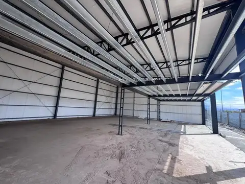 LOCAL COMERCIAL 300 MTS SOBRE CIRCUNVALACION