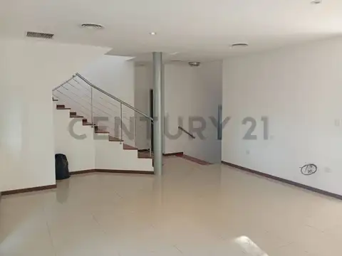 Casa en Alquiler de 4 dormitorios