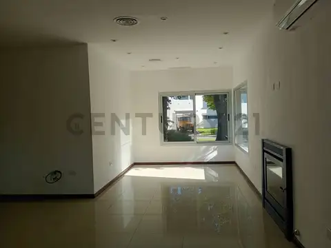 Casa en Alquiler en Juan María Gutiérrez, USD 2.200