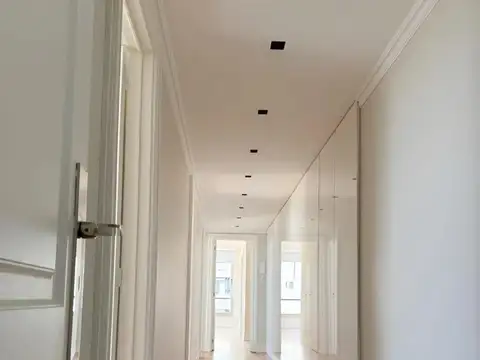 Departamento 4 ambientes con 3 baños