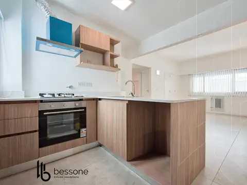 Departamento reciclado en Plaza Mitre