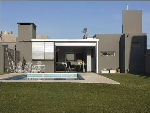 Gral Lagos, Propiedad 1 dormitorio, Pileta, lote 350 m2