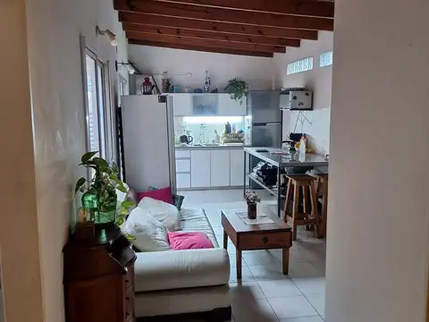 Depto Tipo Casa en Alquiler de 2 dormitorios
