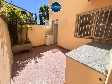 Depto Tipo Casa en Venta con 1 cochera