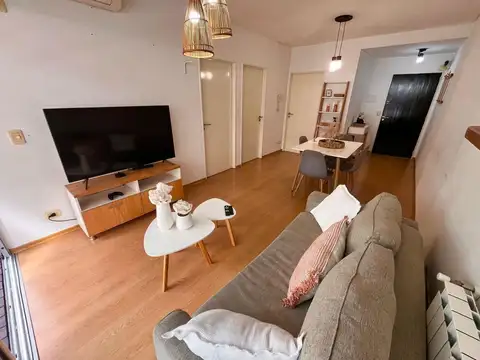 Departamento en Alquiler con 1 cocheras