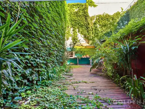 Ángel Justiniano Carranza  al 1700