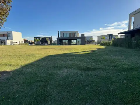 Venta Lote 600 m2 Barrio Riberas Puertos del Lago Escobar